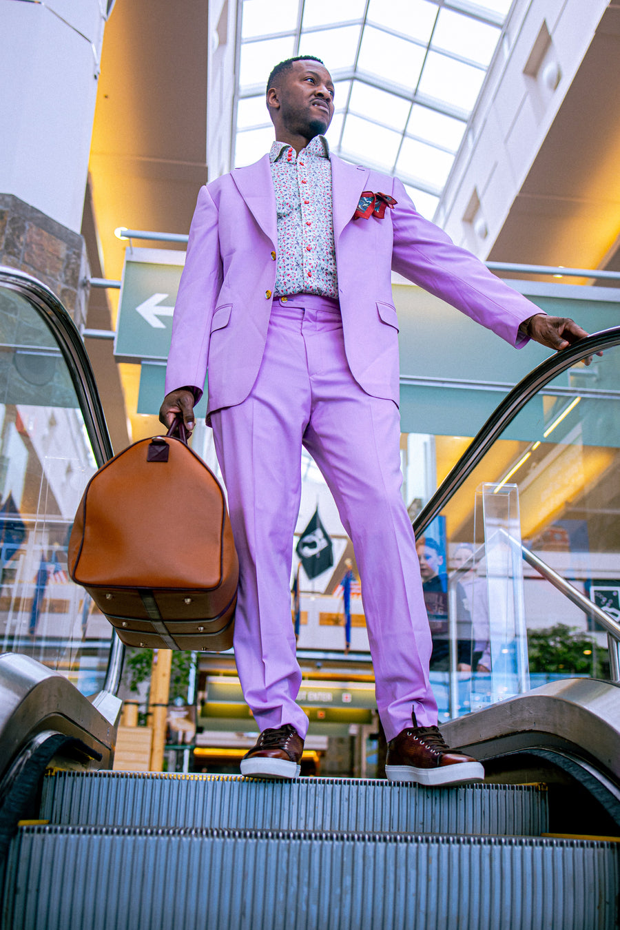Where Function Meets Finish: The Signature Travel Bag