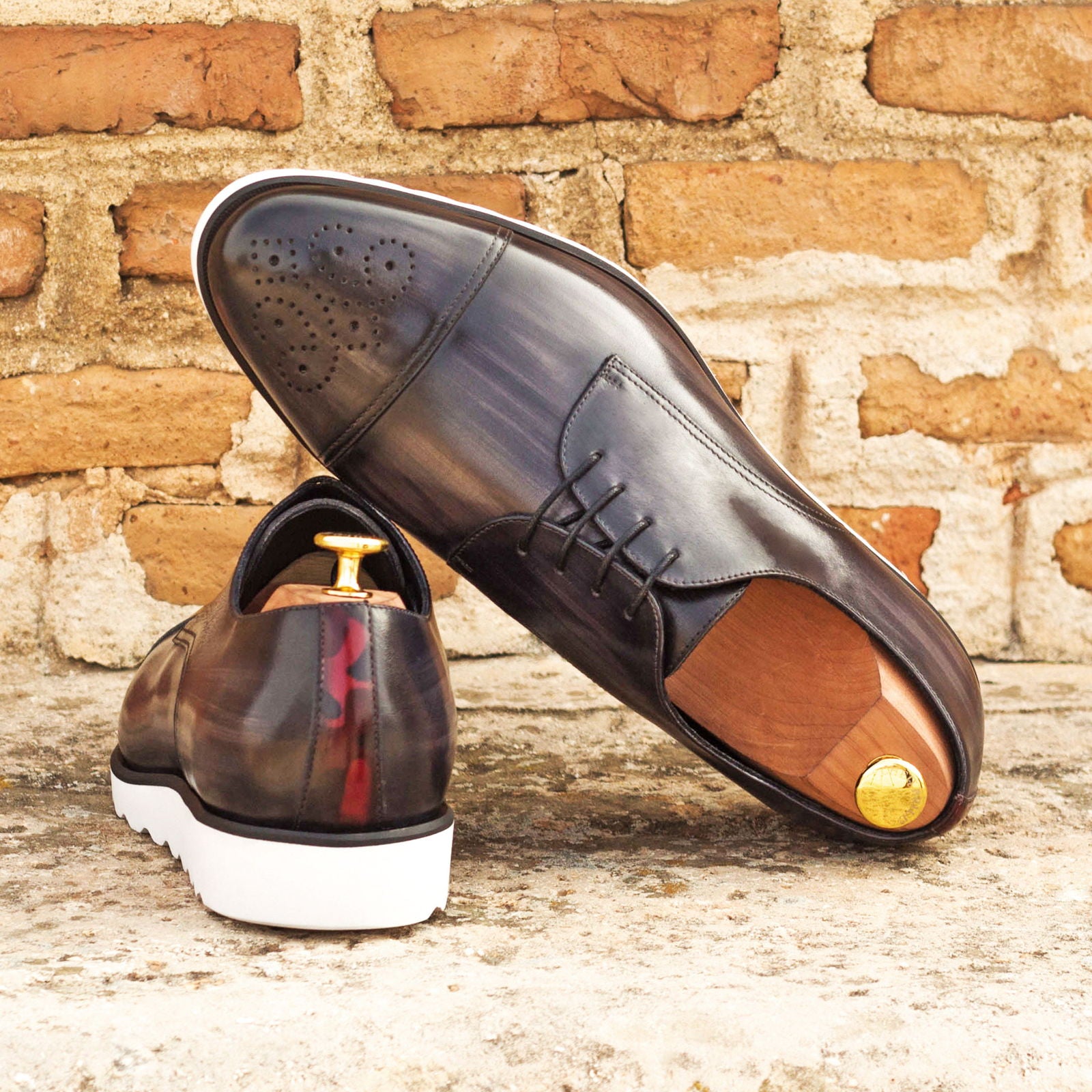 Leather Captoe Walker